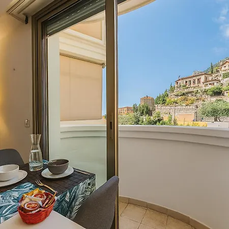 Casa de Férias Vue Mer, Piscine, 5 Mn Monaco Et Plages *
